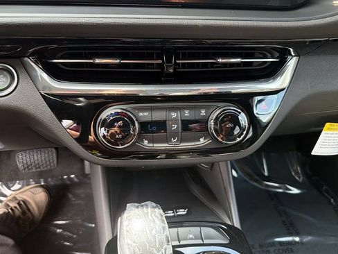 New 2026 Buick Envista Sport Touring w/ Convenience I Package FWD image 25