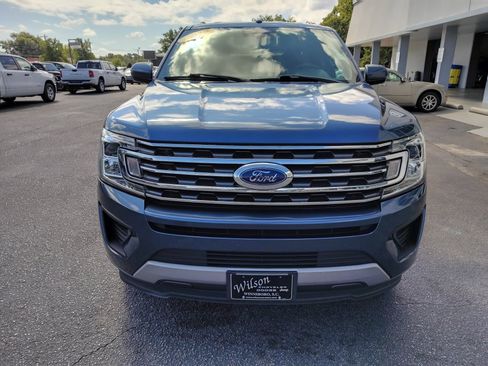 Used 2019 Ford Expedition XLT image 3