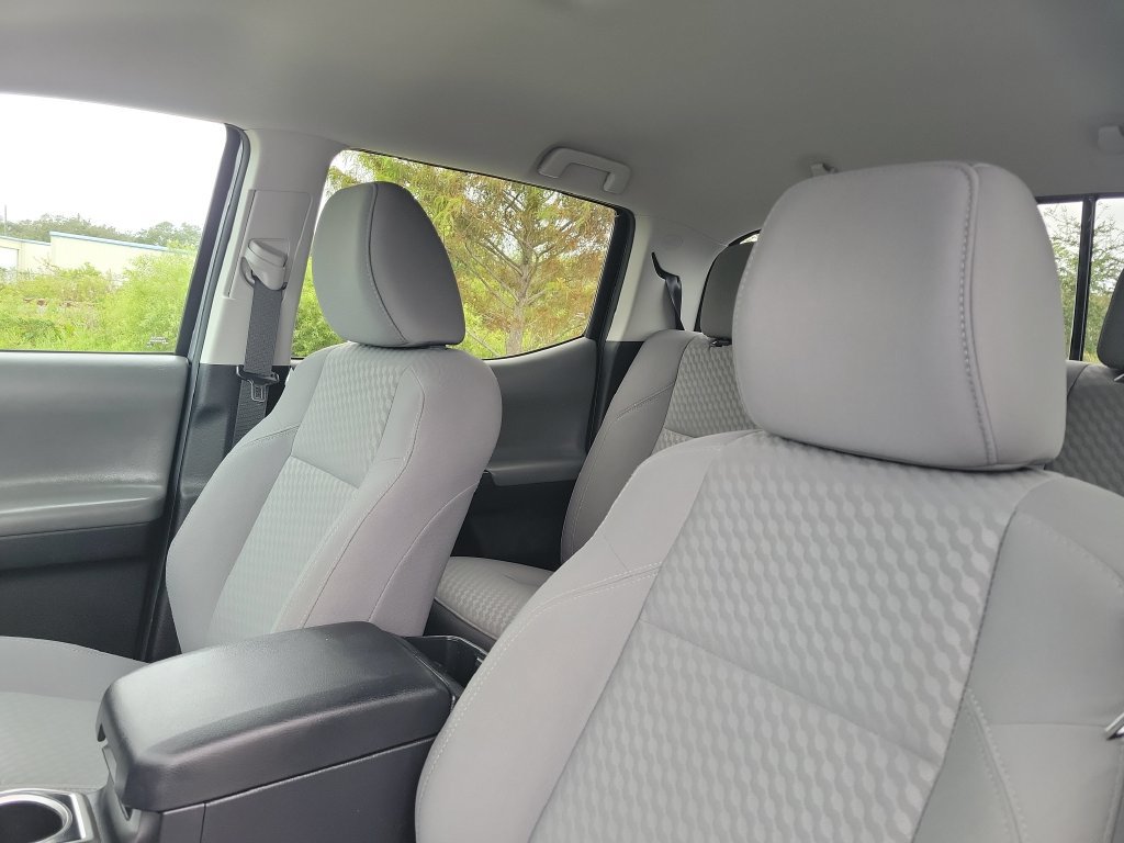Used 2023 Toyota Tacoma SR5 AWD/4WD image 21