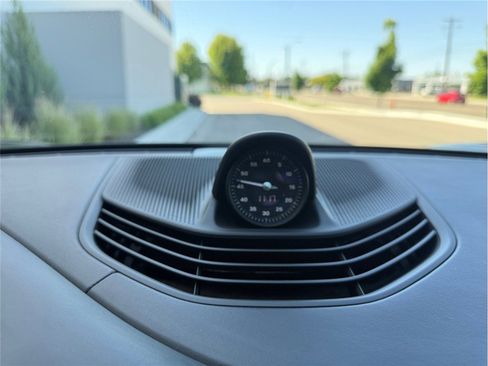 Used 2020 Porsche Taycan 4S AWD/4WD image 20