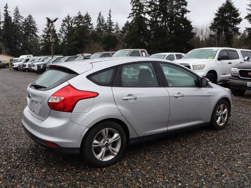 Used 2013 Ford Focus SE FWD image 4