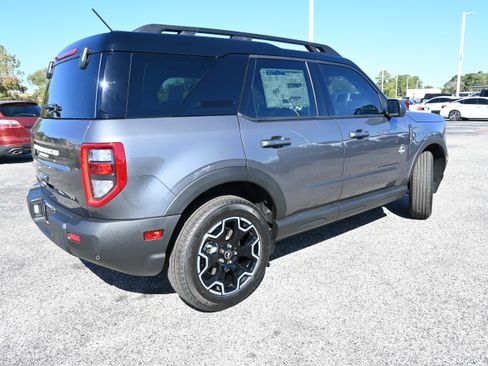 New 2025 Ford Bronco Sport Outer Banks image 2