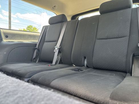 Used 2012 Chevrolet Suburban LS AWD/4WD image 20