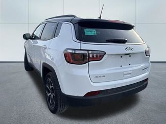 Used 2025 Jeep Compass Limited video 2