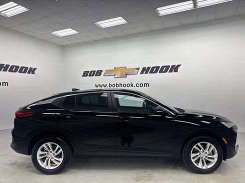 Used 2025 Buick Envista Preferred w/ Convenience I Package FWD image 4