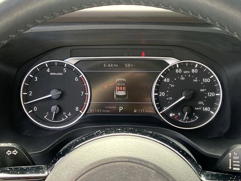 Used 2023 Nissan Rogue SV w/ SV Premium B Package image 14