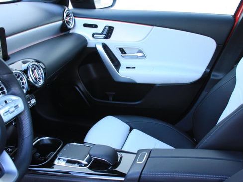 Used 2019 Mercedes-Benz A 220 4MATIC image 29