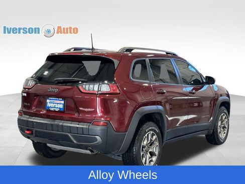 Used 2020 Jeep Cherokee Trailhawk image 9