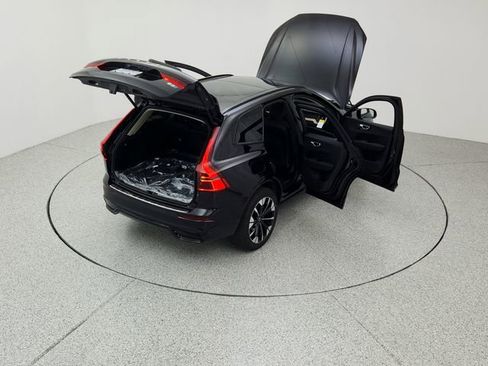 New 2026 Volvo XC60 B5 Plus w/ Protection Package Premier image 23