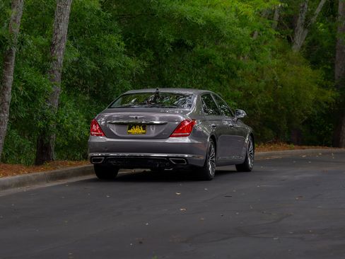 Used 2018 Genesis G90 5.0 Ultimate RWD image 43