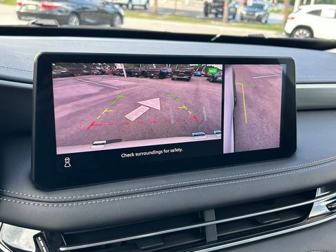 Used 2025 INFINITI QX60 Luxe FWD image 23