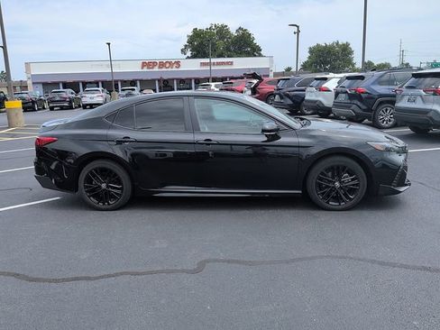 Used 2025 Toyota Camry SE w/ Multimedia Upgrade Package AWD/4WD image 8