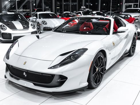 Used 2023 Ferrari 812 GTS RWD image 34