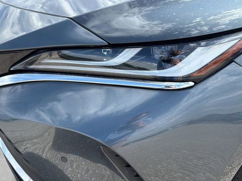 Used 2024 Toyota Venza Limited AWD/4WD image 26