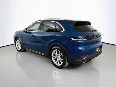 Certified 2026 Porsche Cayenne S AWD/4WD image 3