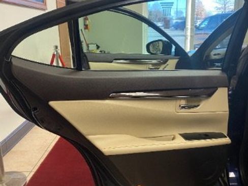 Used 2018 Lexus ES 350 w/ Premier Package image 16