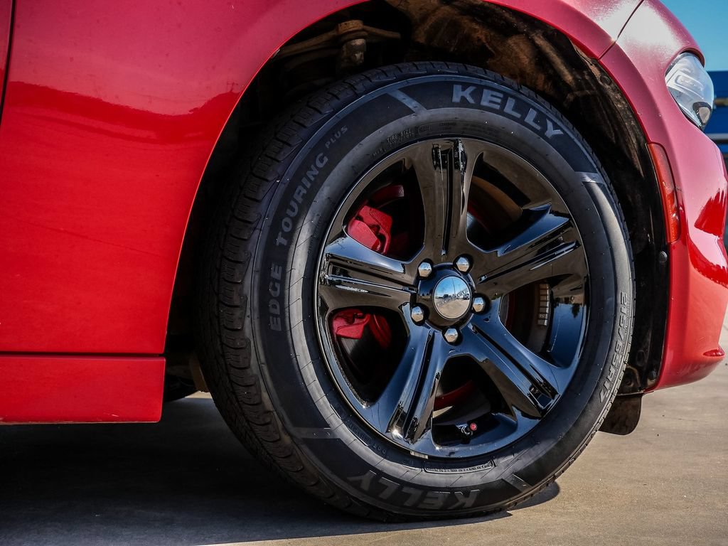 Used 2023 Dodge Charger SXT RWD image 9