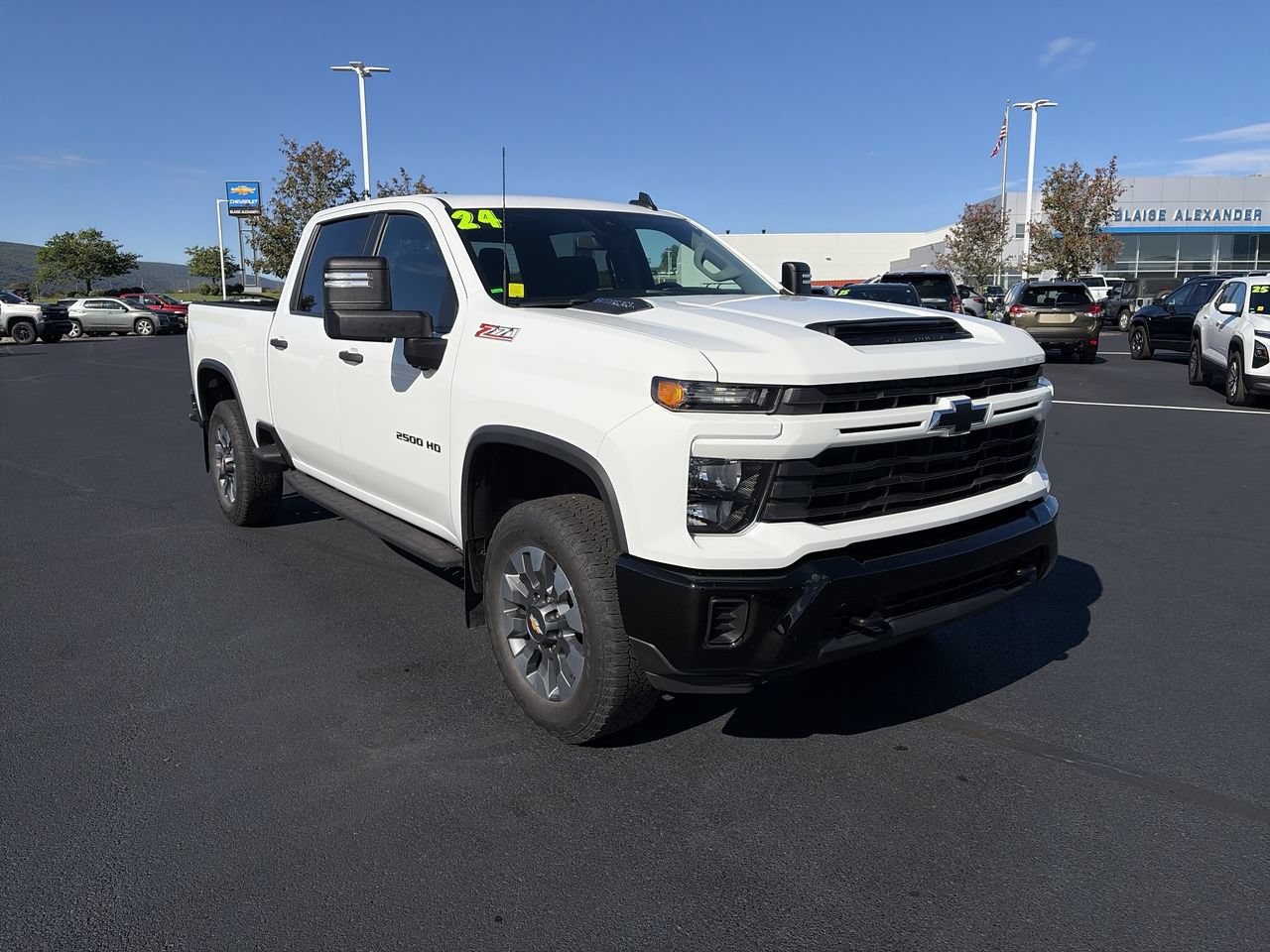 Used 2024 Chevrolet Silverado 2500 Custom w/ Custom Convenience Package AWD/4WD image 1