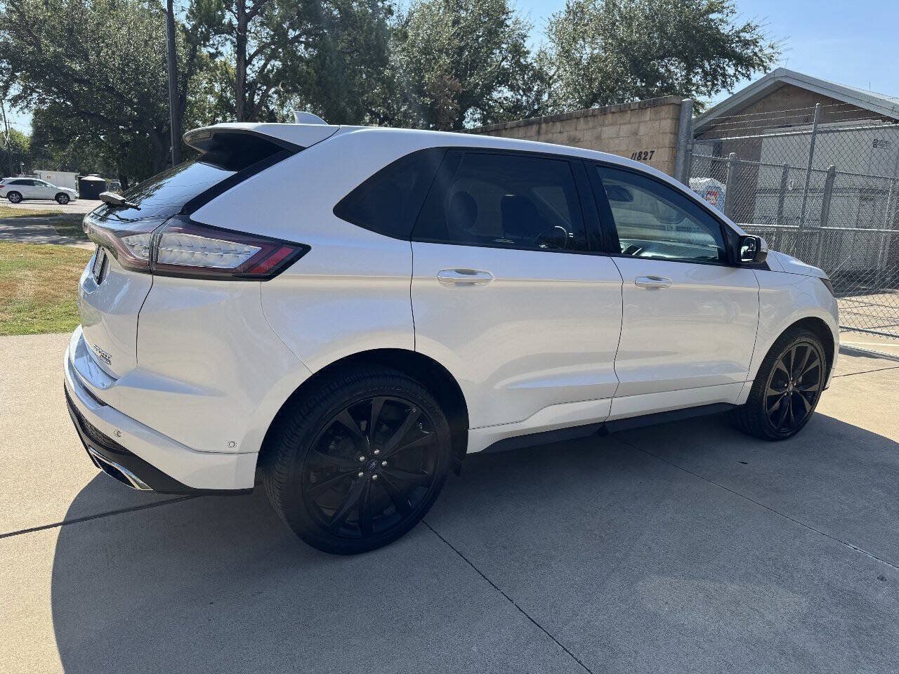 Used 2015 Ford Edge Sport w/ Equipment Group 401A AWD/4WD image 14