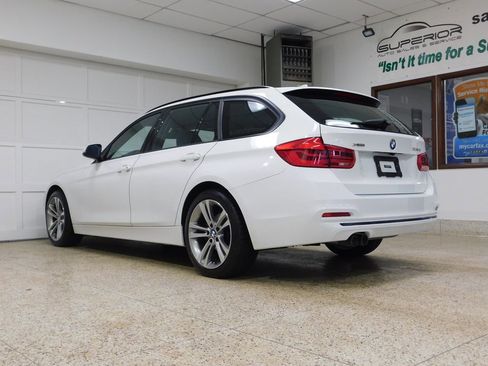 Used 2019 BMW 330i xDrive Wagon AWD/4WD image 6