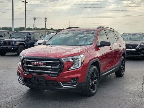 Used 2024 GMC Terrain AT4 w/ Infotainment Package II AWD/4WD image 2