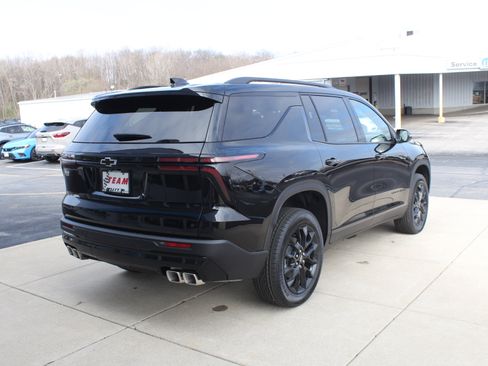 New 2026 Chevrolet Traverse LT image 4