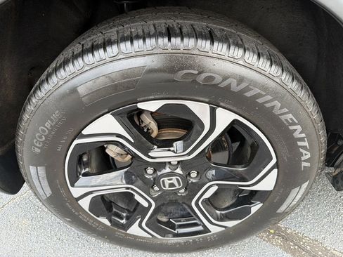 Used 2018 Honda CR-V Touring image 17