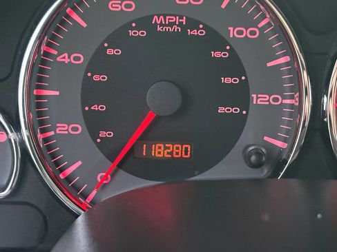 Used 2006 Pontiac Torrent 2WD w/ Preferred Package image 13