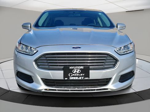 Used 2014 Ford Fusion SE image 5