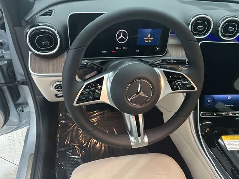 Used 2025 Mercedes-Benz C 300 Sedan image 10