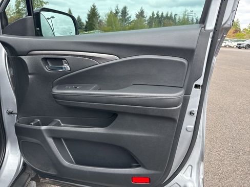 Used 2019 Honda Ridgeline Sport image 25
