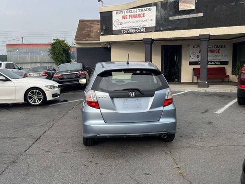 Used 2011 Honda Fit Sport image 6