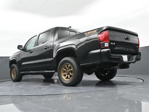 Certified 2023 Toyota Tacoma SR AWD/4WD image 33