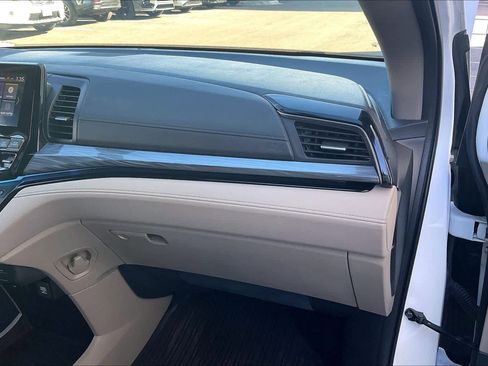 Used 2022 Honda Odyssey Elite image 18