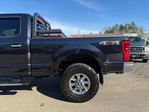 Used 2019 Ford F350 XLT w/ XLT Premium Package image 10