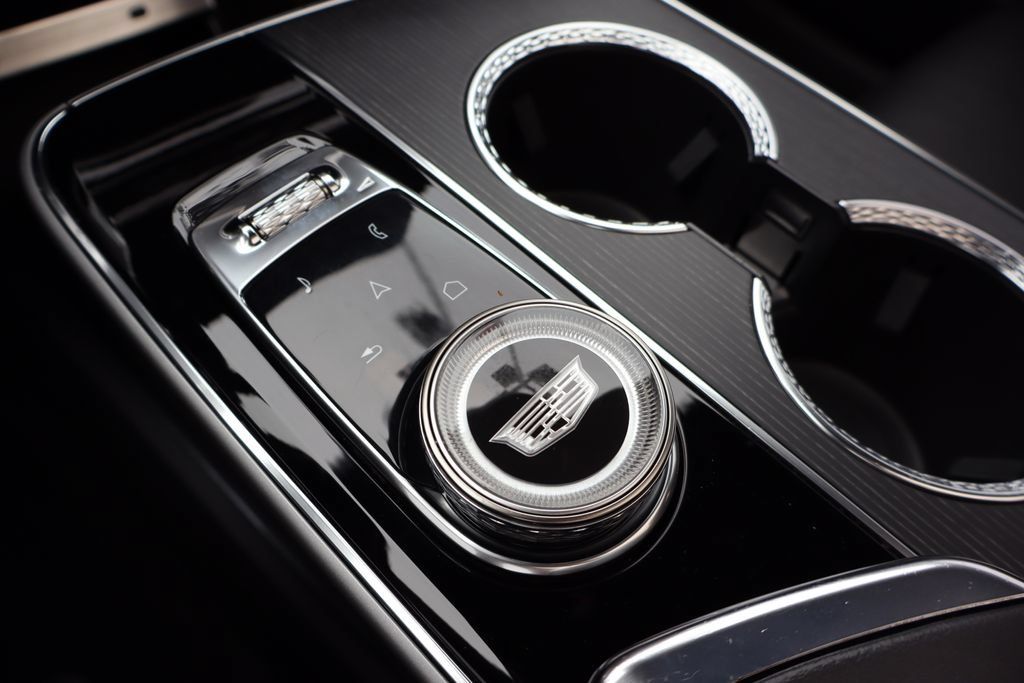 Used 2024 Cadillac Lyriq Sport RWD image 10