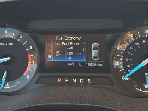 Used 2016 Ford Fusion SE image 30