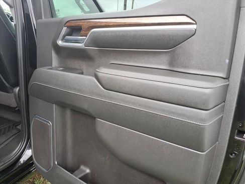 Used 2023 GMC Sierra 1500 Elevation AWD/4WD image 15