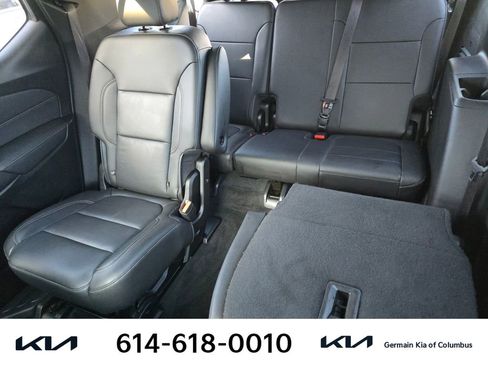 Used 2022 Chevrolet Traverse LT image 19