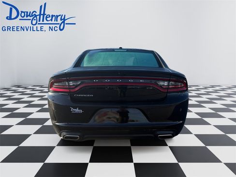 Used 2020 Dodge Charger SXT image 4