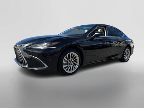 Used 2023 Lexus ES 300h w/ Accessory Package (Z2) image 8