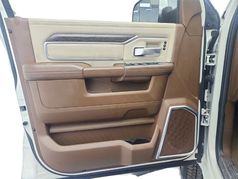 Used 2019 RAM 2500 Laramie image 21
