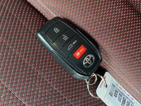 Used 2023 Toyota Corolla SE image 22