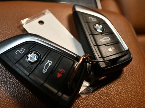 Used 2021 BMW 330i xDrive Sedan image 80