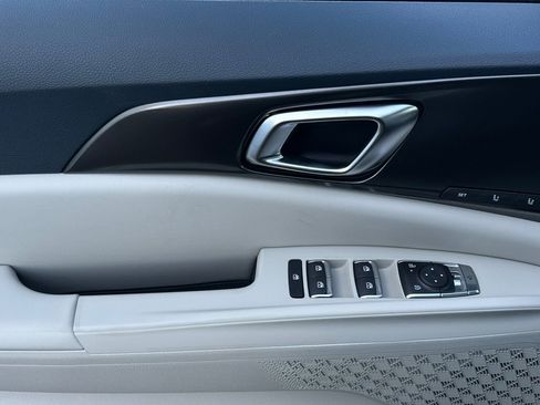 New 2026 Kia Carnival SX FWD image 9