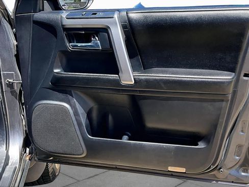 Used 2014 Toyota 4Runner SR5 Premium RWD image 20