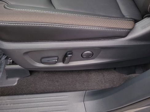 New 2026 Nissan Pathfinder SL FWD image 9