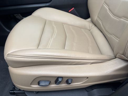 Used 2024 Cadillac XT6 Premium Luxury w/ Platinum Package image 29