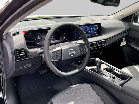 New 2026 Nissan Sentra SV w/ SV Convenience Package FWD image 8