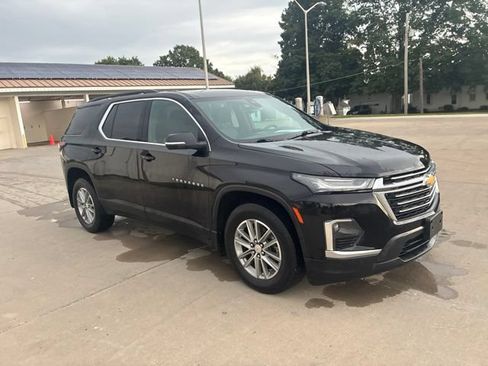 Used 2023 Chevrolet Traverse LT AWD/4WD image 6